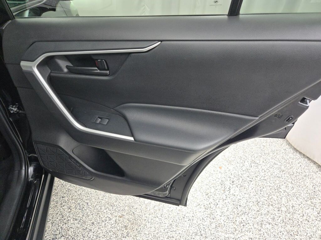 2024 TOYOTA RAV4 - Image 10