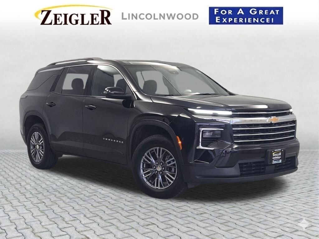 Used 2024 Chevrolet Traverse LT SUV