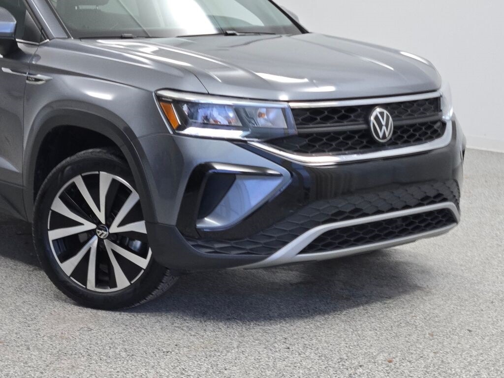 2024 VOLKSWAGEN TAOS - Image 2