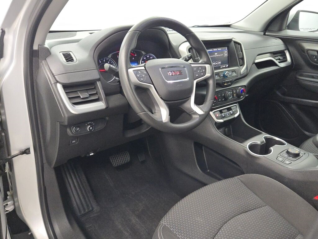 2022 GMC TERRAIN - Image 25