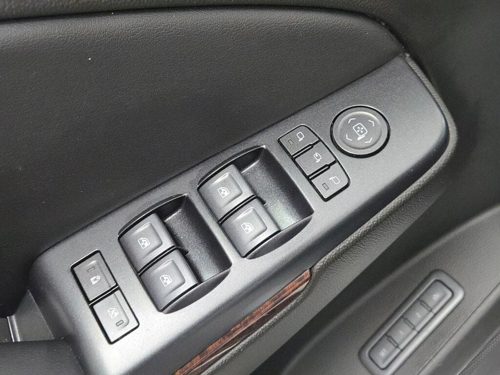 2019 GMC YUKON XL - Image 27