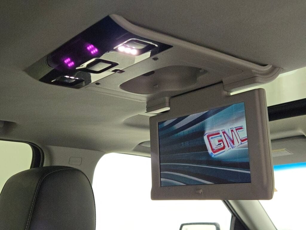 2019 GMC YUKON XL - Image 15