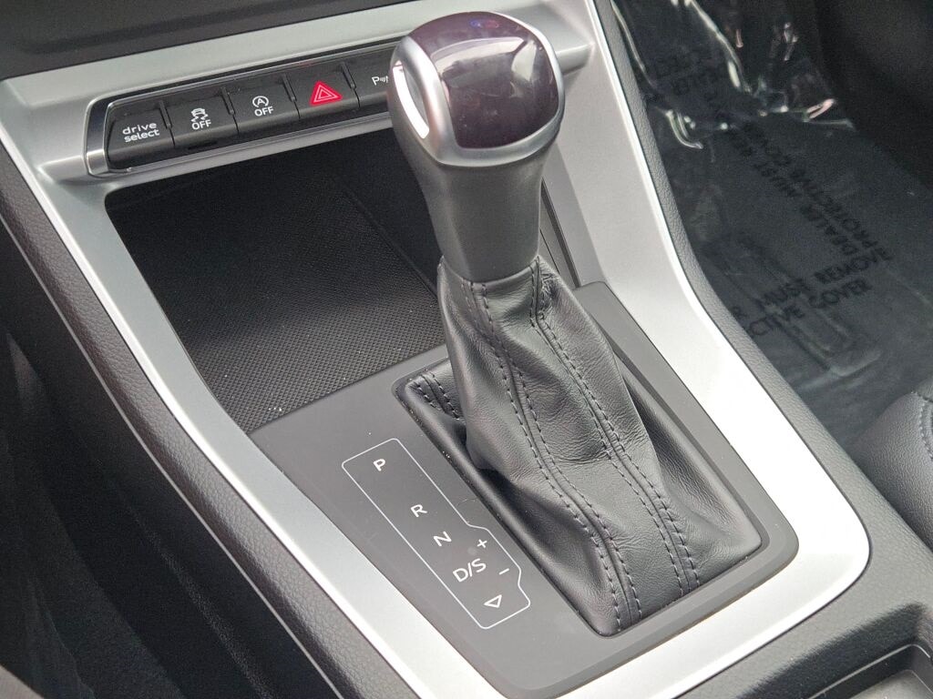 2022 AUDI Q3 - Image 30