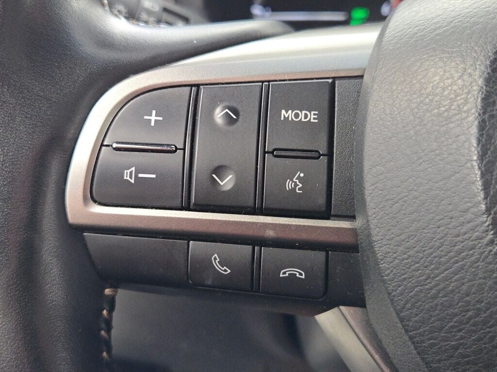 2023 LEXUS GX - Image 39