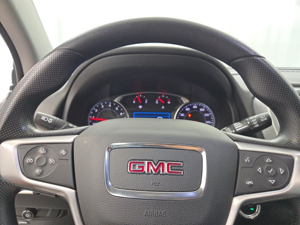 2022 GMC TERRAIN - Image 36