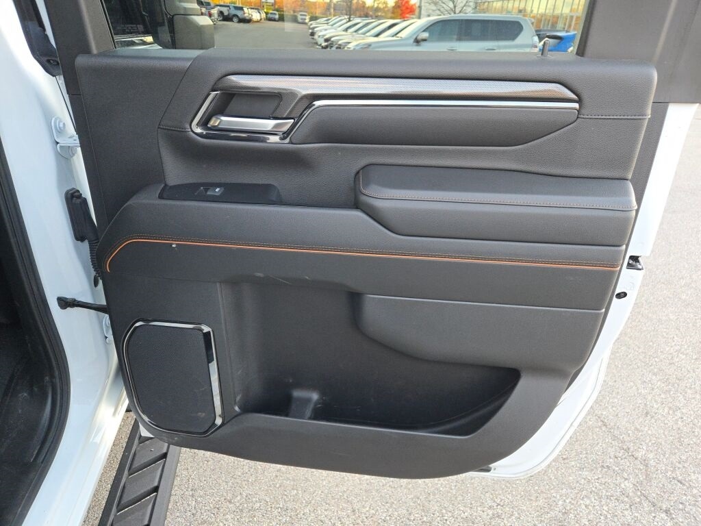 2024 GMC SIERRA HD - Image 11