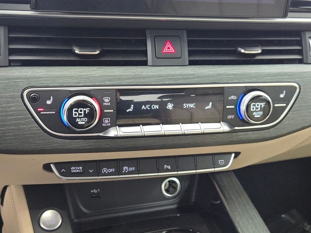 2022 AUDI A4 - Image 32