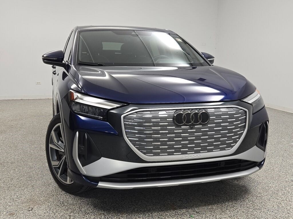 2023 AUDI Q4 - Image 5