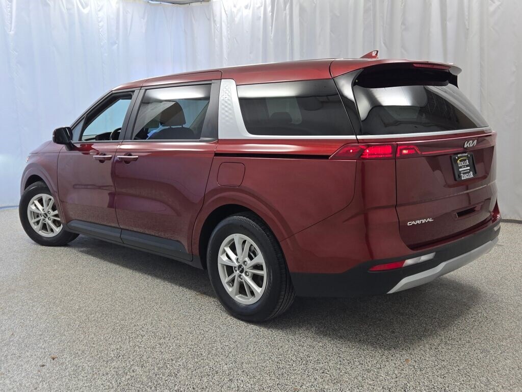2024 KIA CARNIVAL - Image 17