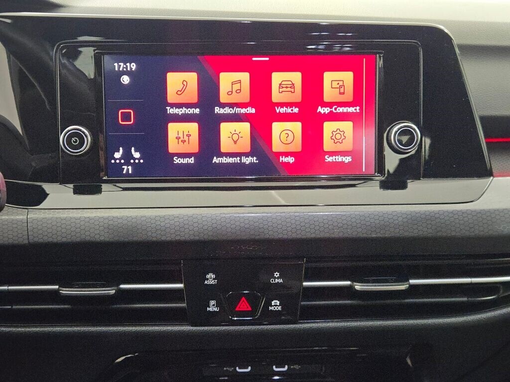 2024 VOLKSWAGEN GOLF GTI - Image 27