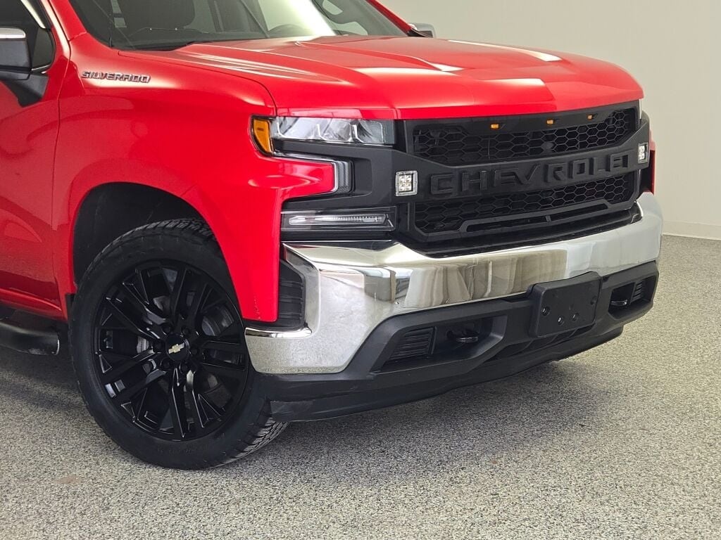 2019 CHEVROLET SILVERADO - Image 2