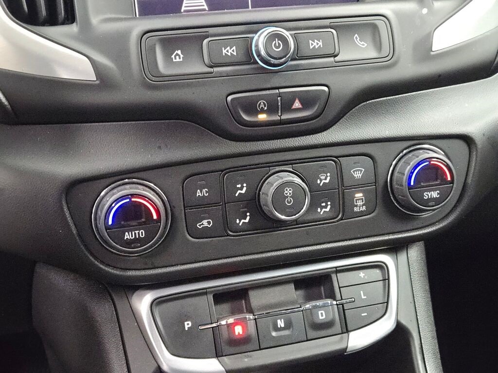 2022 GMC TERRAIN - Image 31