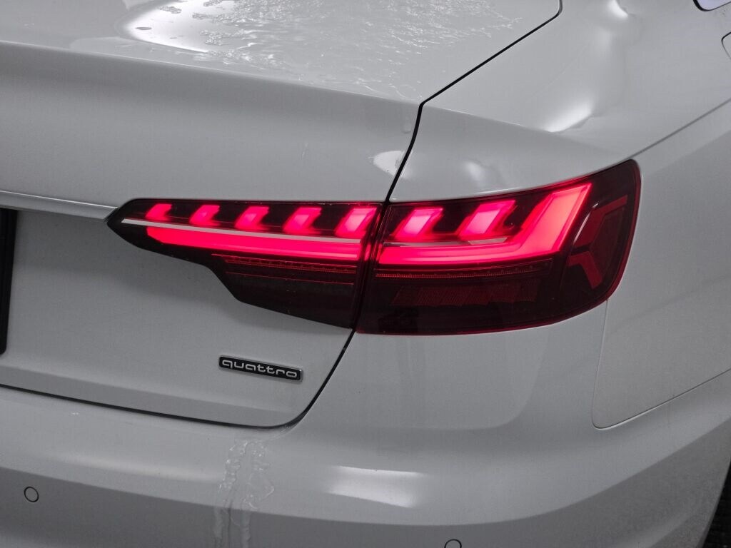 2022 AUDI A4 - Image 13