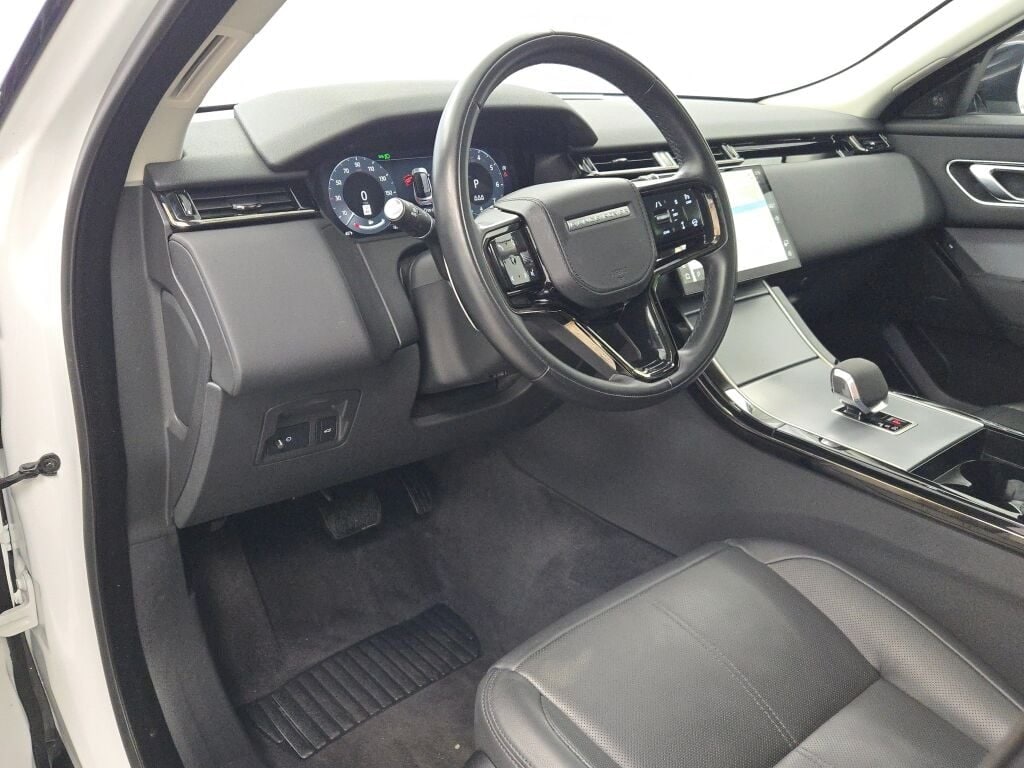 2024 LAND ROVER RANGE ROVER VELAR - Image 24