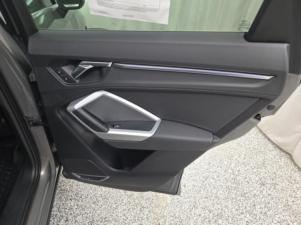 2021 AUDI Q3 - Image 9