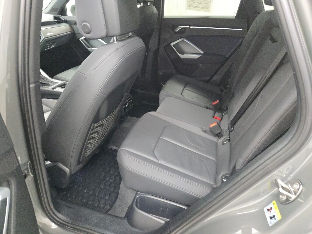 2021 AUDI Q3 - Image 18