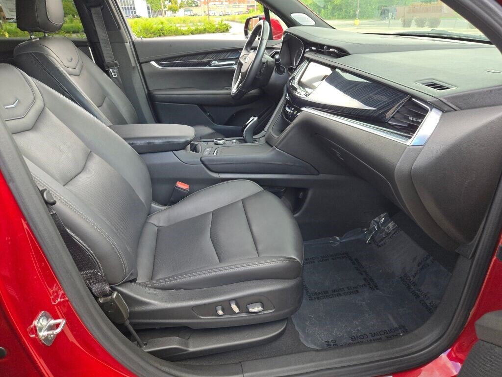 2023 CADILLAC XT6 - Image 9