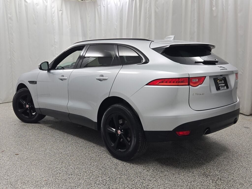 2019 JAGUAR F-PACE - Image 15