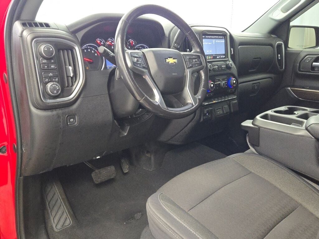 2019 CHEVROLET SILVERADO - Image 24