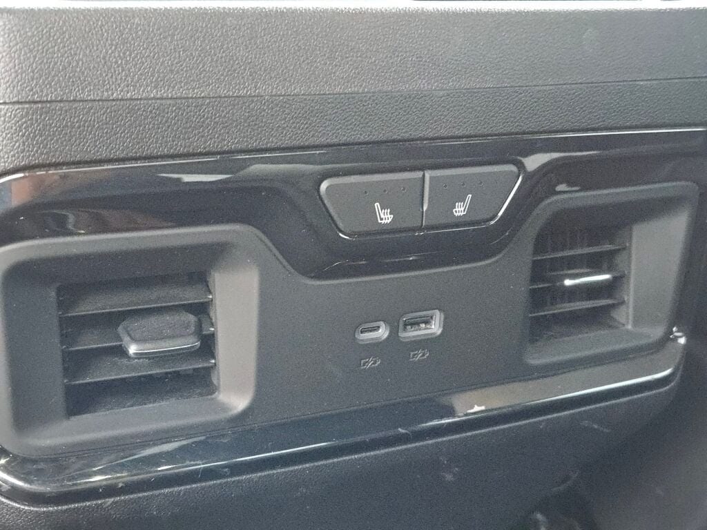 2024 GMC SIERRA HD - Image 18