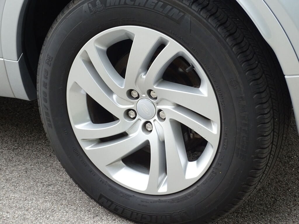 2022 LAND ROVER DISCOVERY SPORT - Image 19