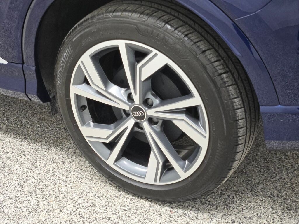 2023 AUDI Q4 - Image 17