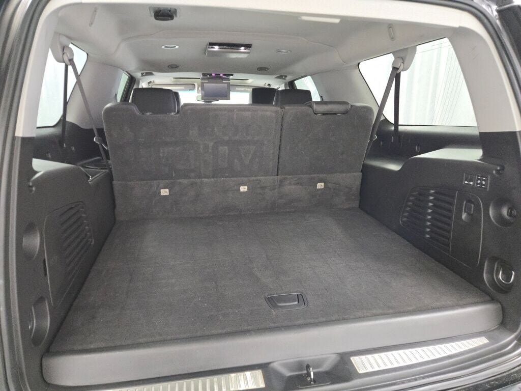 2020 GMC YUKON XL - Image 19