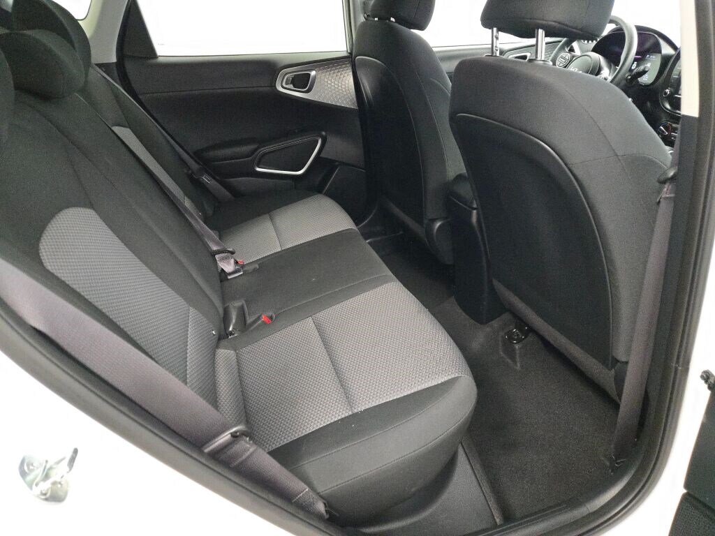 2023 KIA SOUL - Image 11