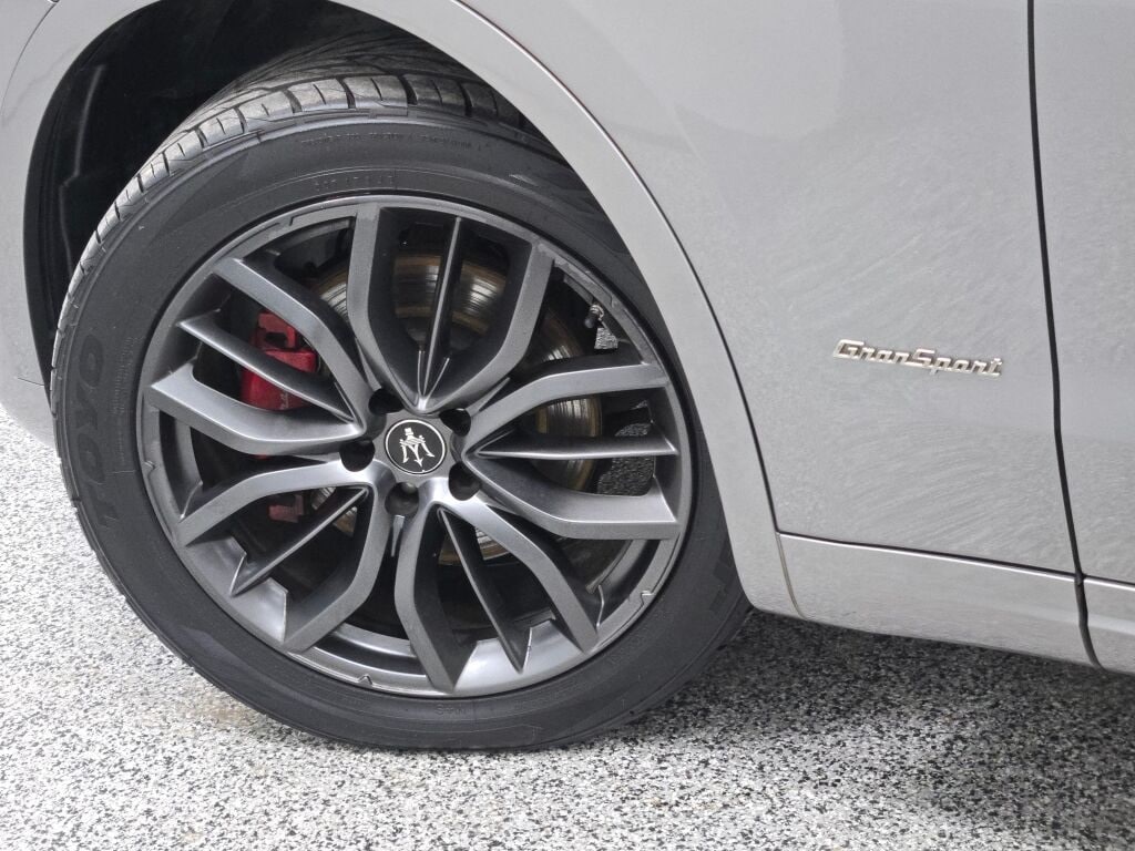 2021 MASERATI LEVANTE - Image 18