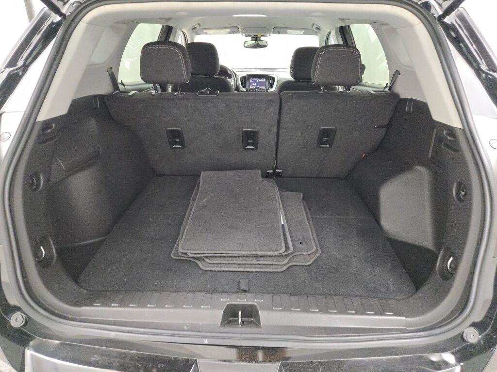 2024 GMC TERRAIN - Image 18