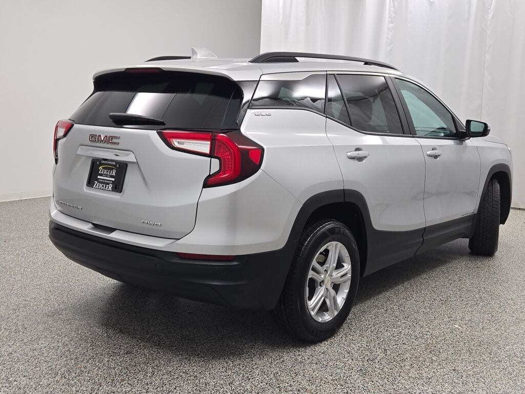 2022 GMC TERRAIN - Image 12