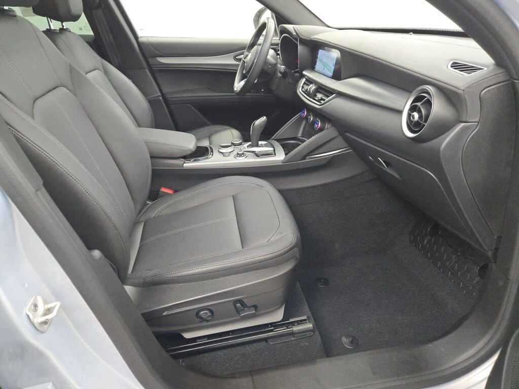 2024 ALFA ROMEO STELVIO - Image 7