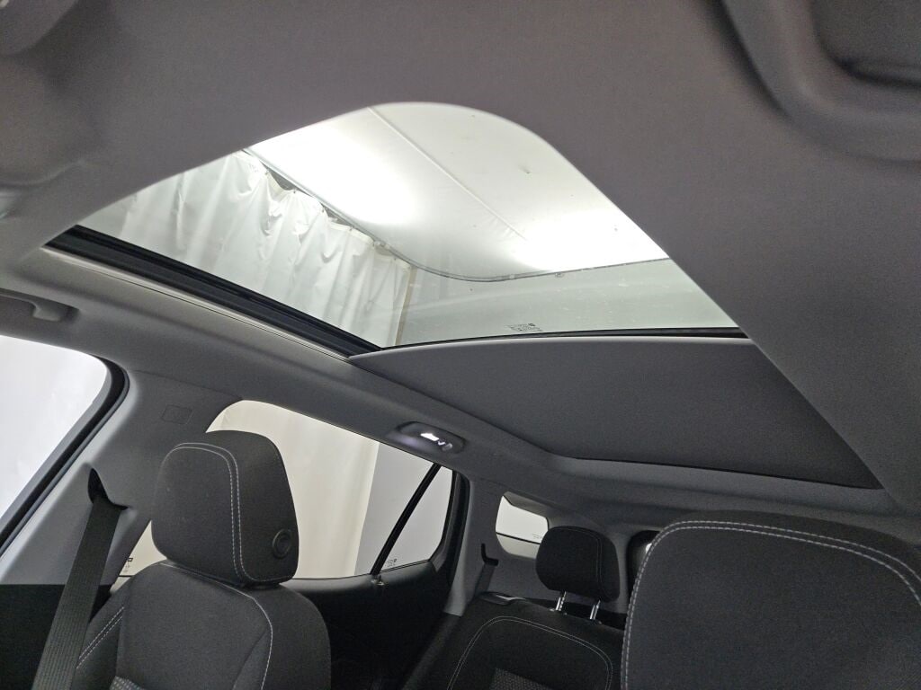 2022 GMC TERRAIN - Image 26