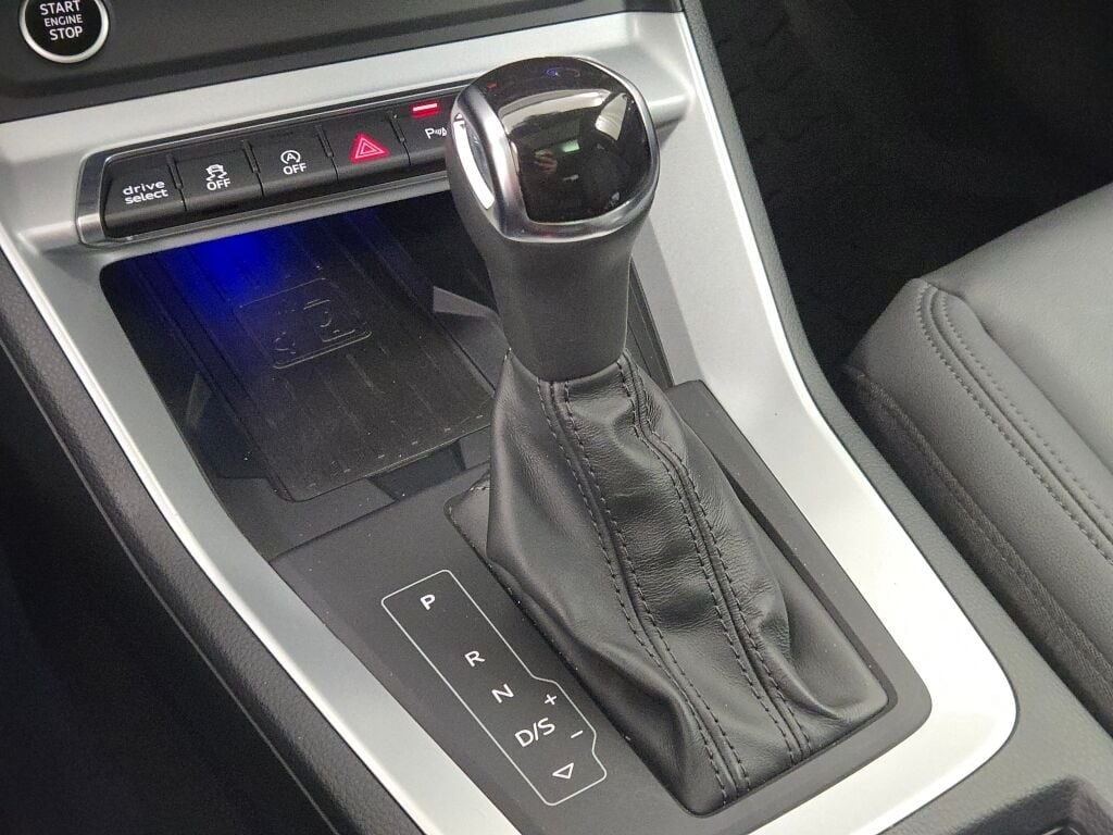 2021 AUDI Q3 - Image 30