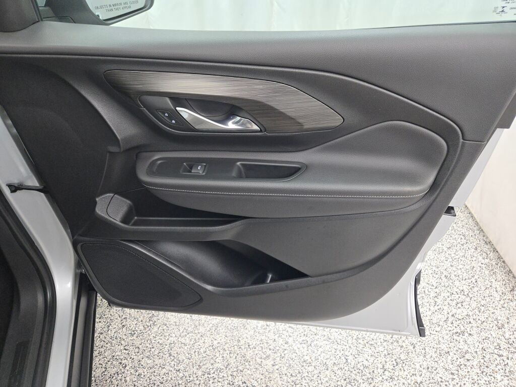 2022 GMC TERRAIN - Image 6