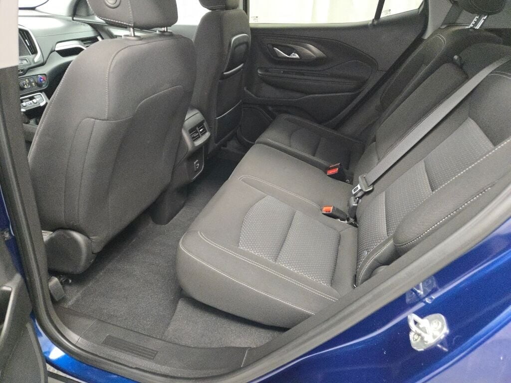 2022 GMC TERRAIN - Image 18