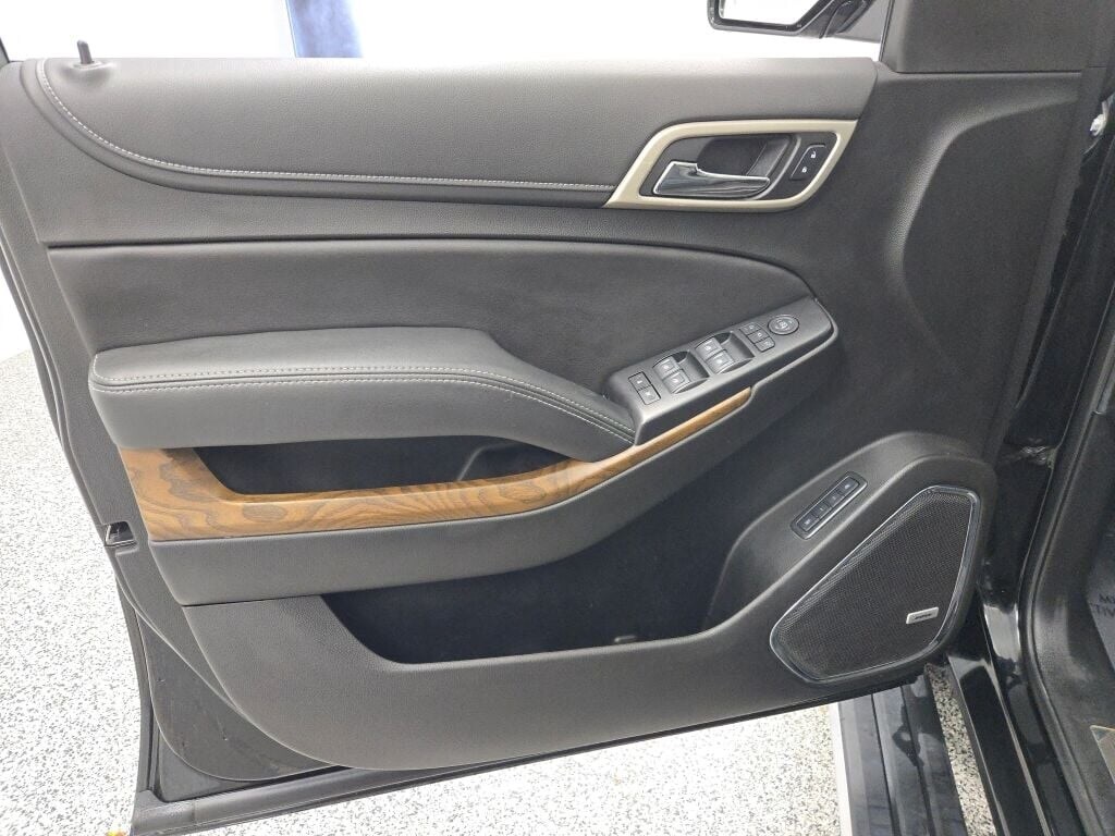 2020 GMC YUKON XL - Image 25