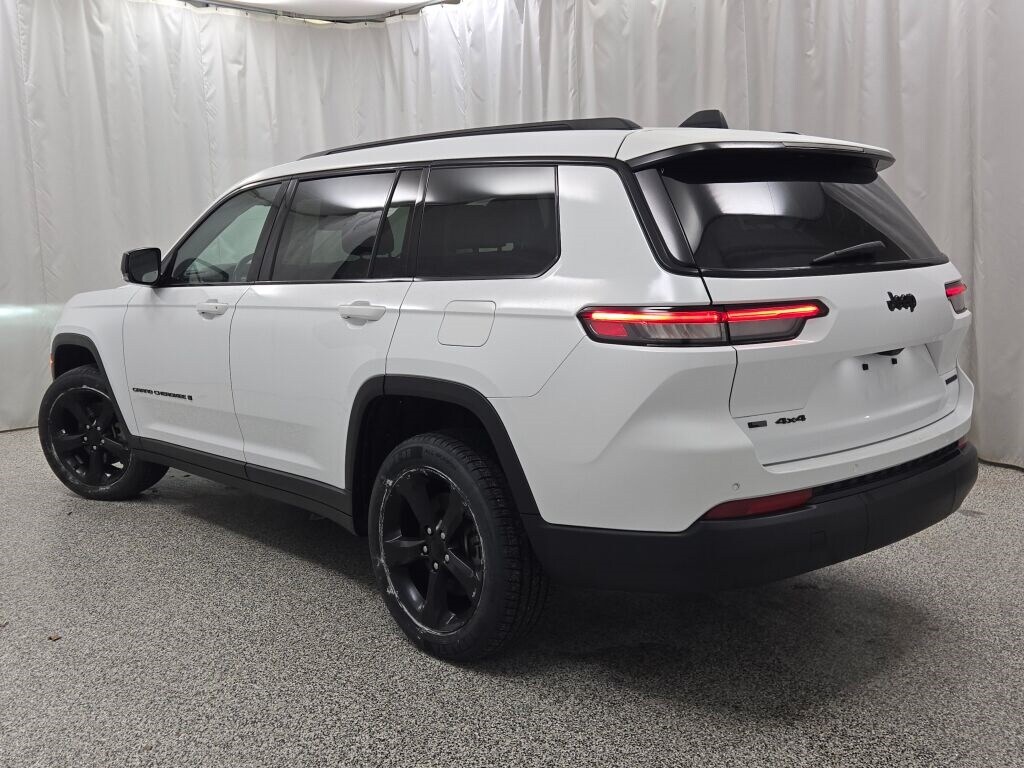 2022 JEEP GRAND CHEROKEE L - Image 14