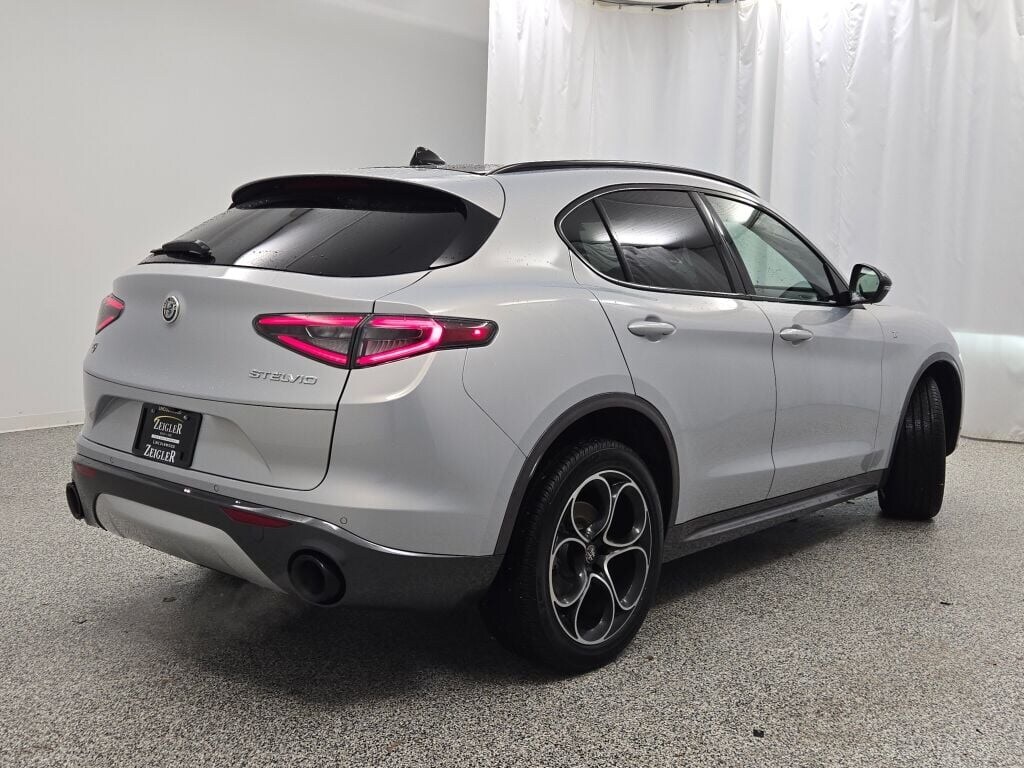 2024 ALFA ROMEO STELVIO - Image 12