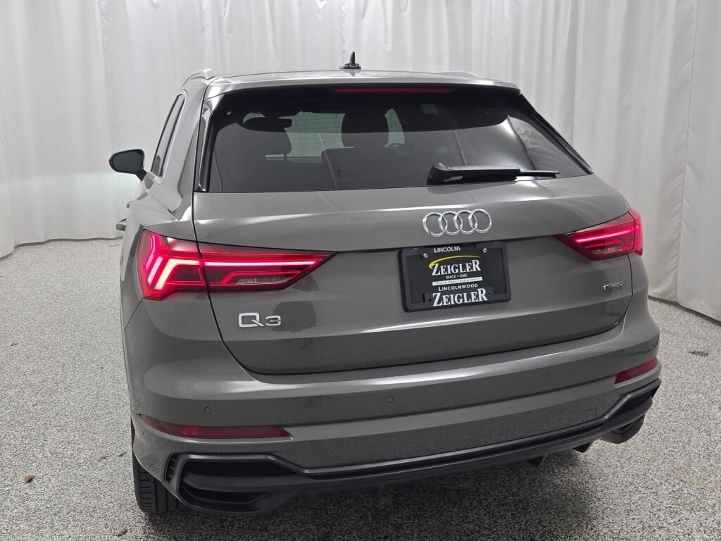 2021 AUDI Q3 - Image 13