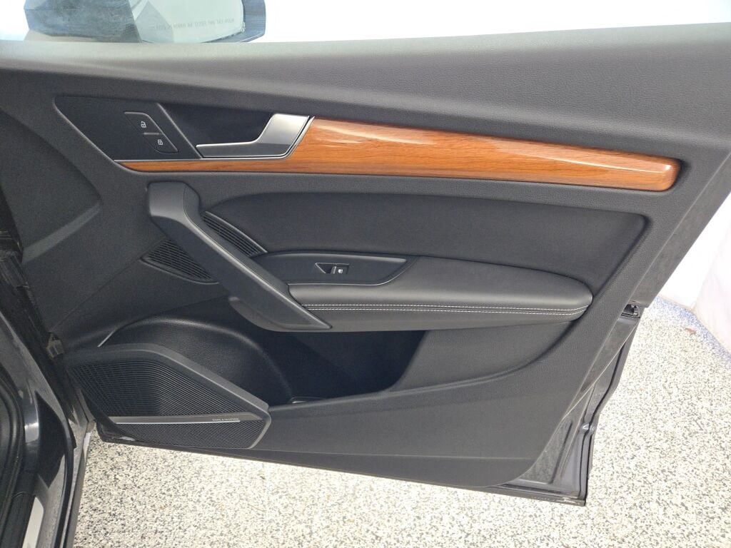 2021 AUDI Q5 - Image 6