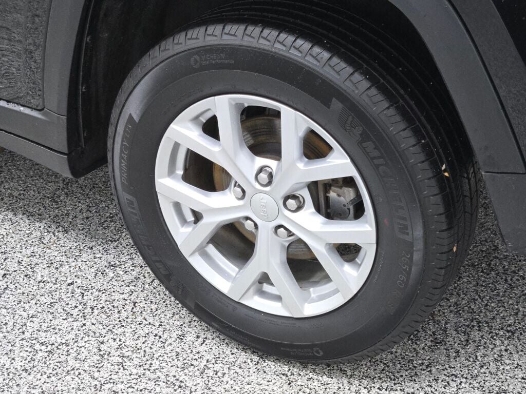 2024 JEEP GRAND CHEROKEE - Image 17