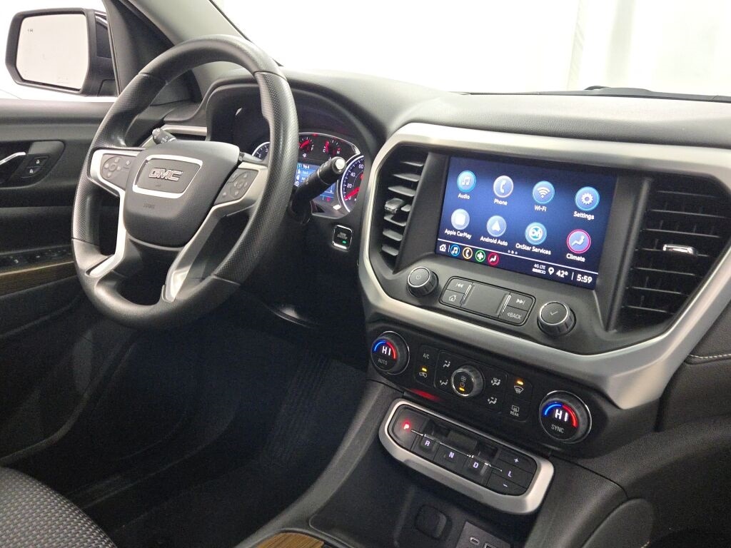 2023 GMC ACADIA - Image 9