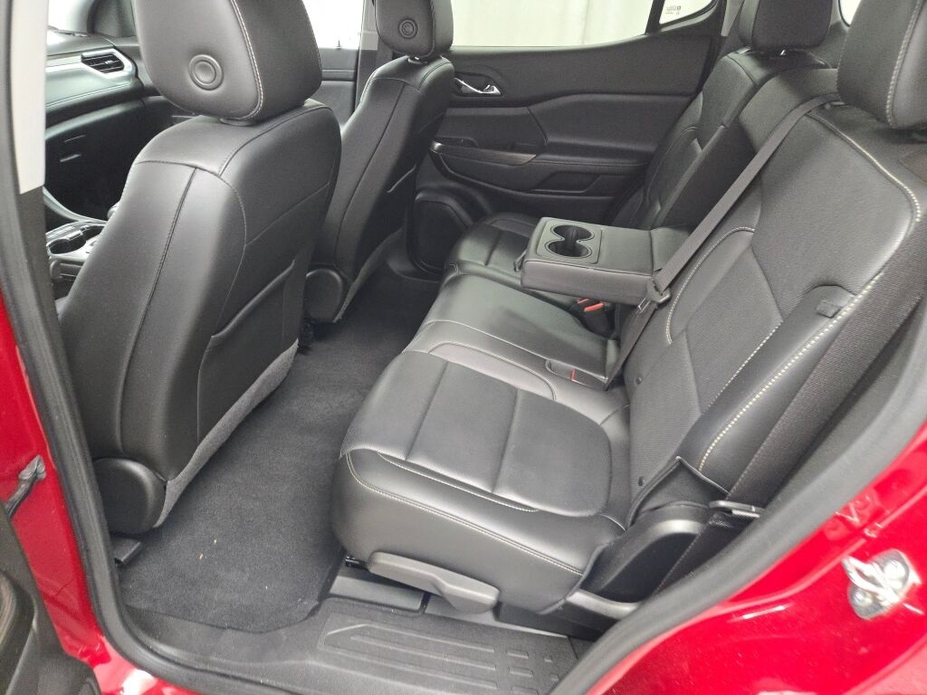 2023 GMC ACADIA - Image 19