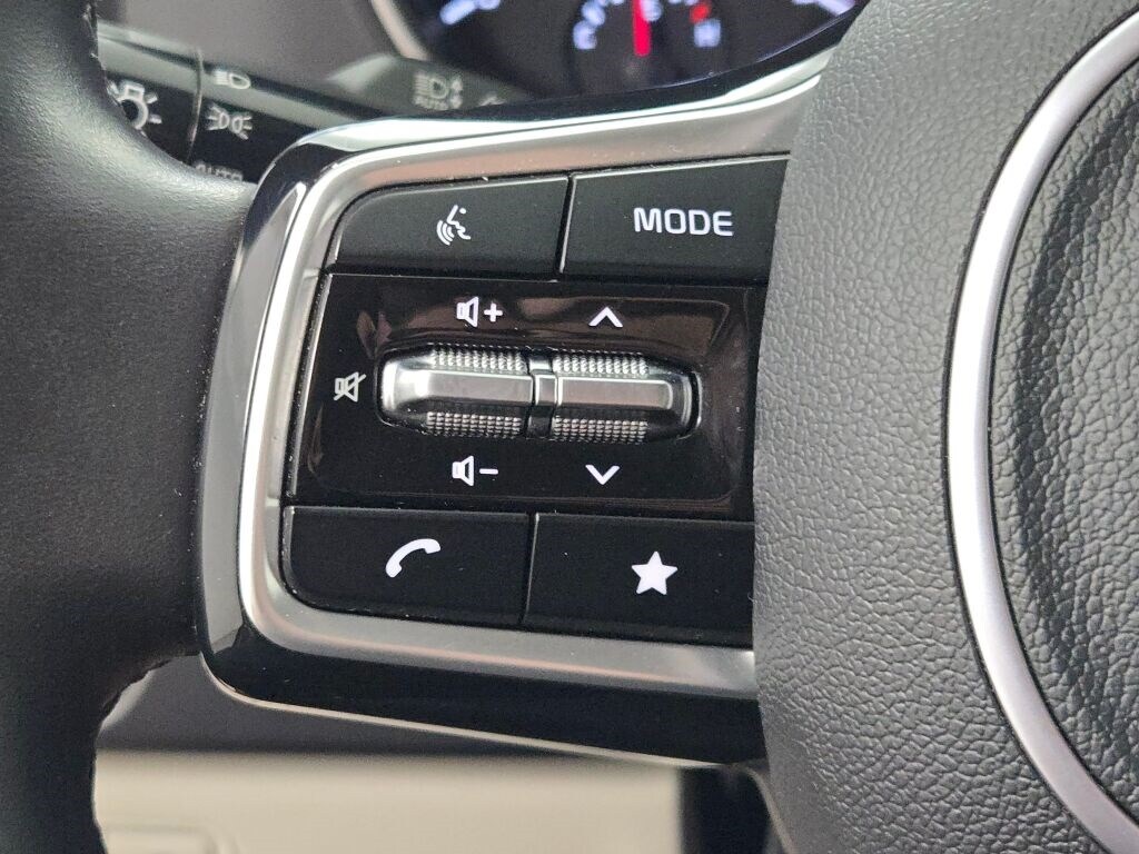 2024 KIA CARNIVAL - Image 35