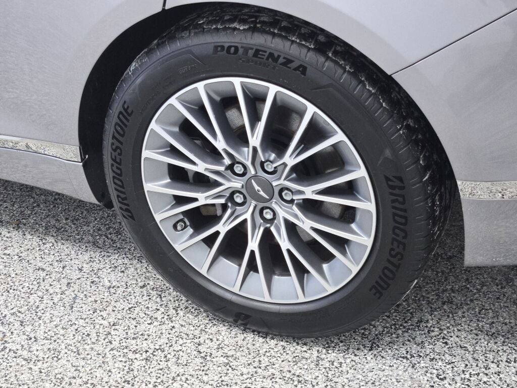 2023 GENESIS G80 - Image 17