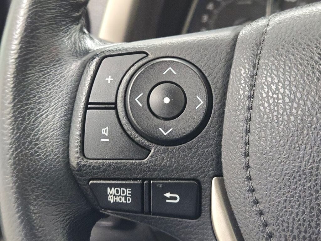 2015 TOYOTA RAV4 - Image 35