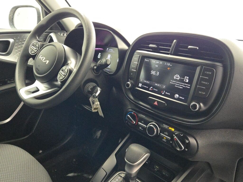 2023 KIA SOUL - Image 9