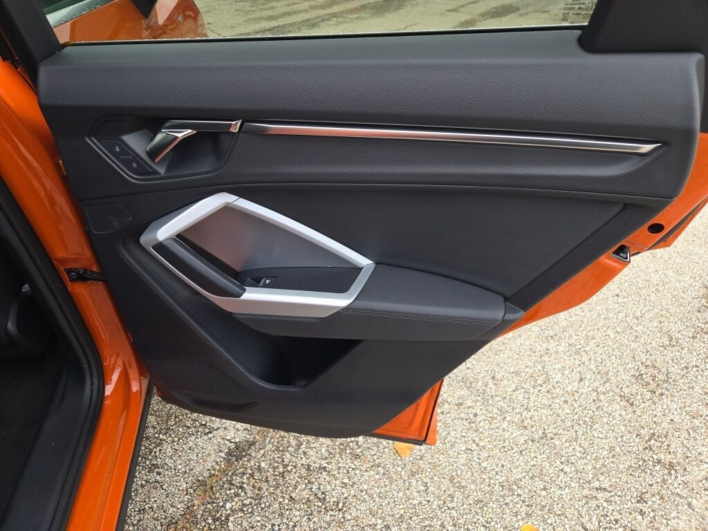 2022 AUDI Q3 - Image 10