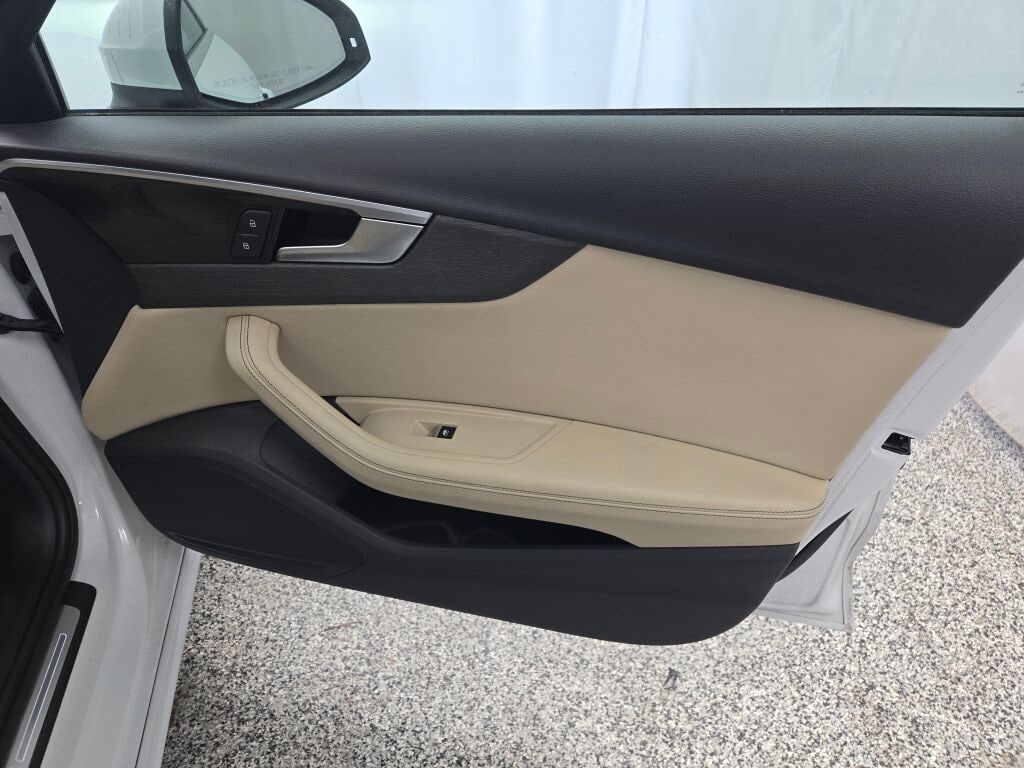 2022 AUDI A4 - Image 6